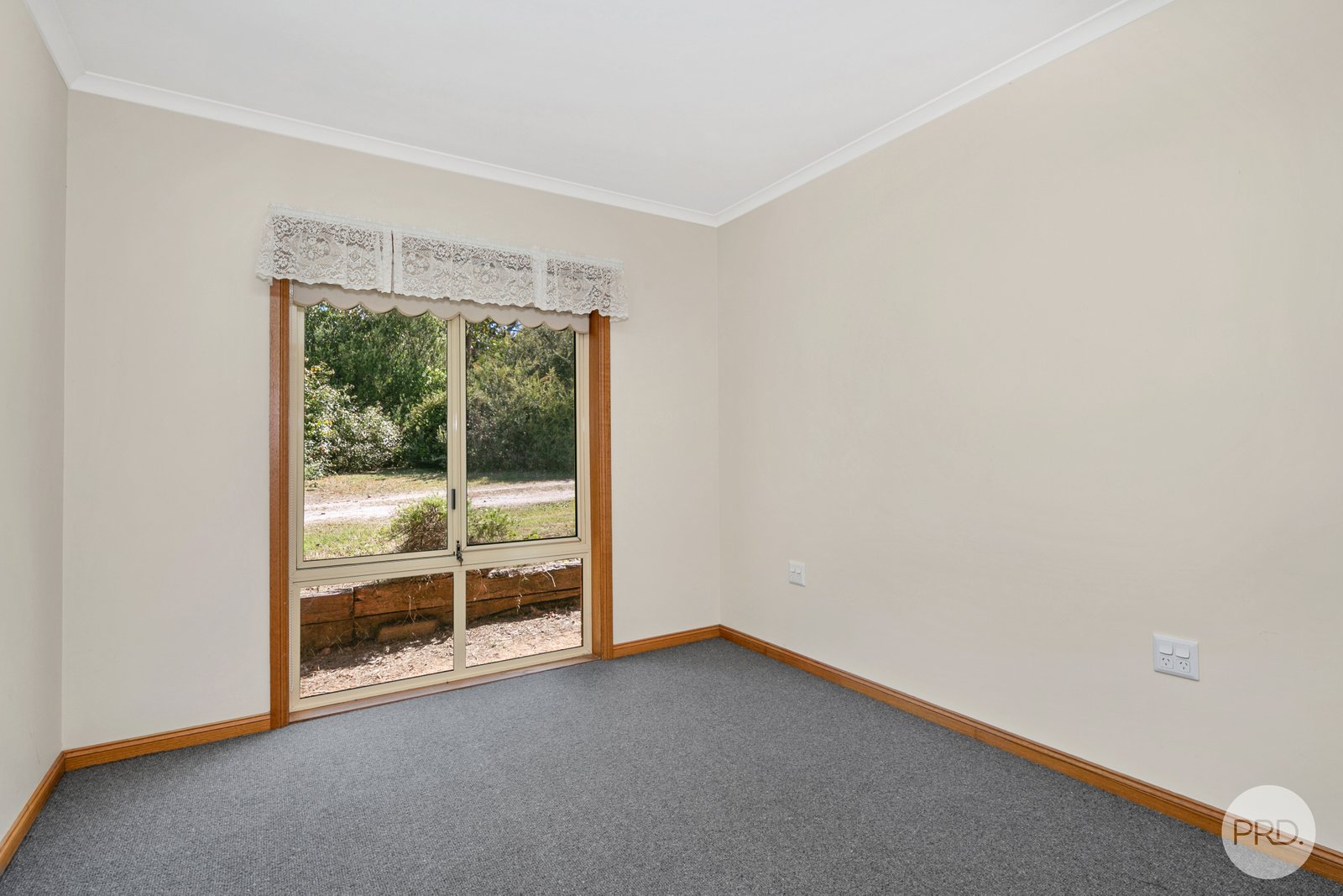 7 Acacia Court LINTON 9
