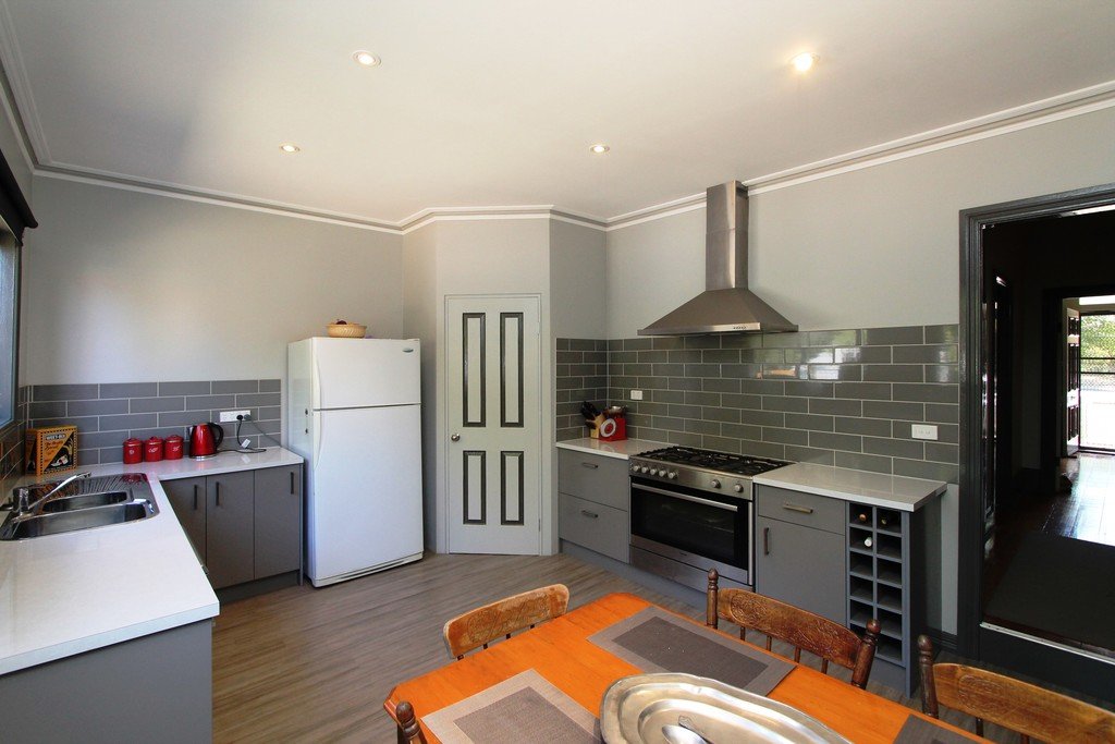 7 Adair Street REDAN 3