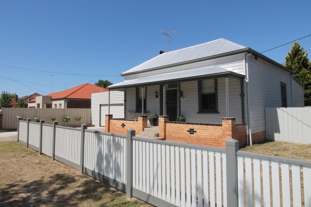 7 Adair Street REDAN 17