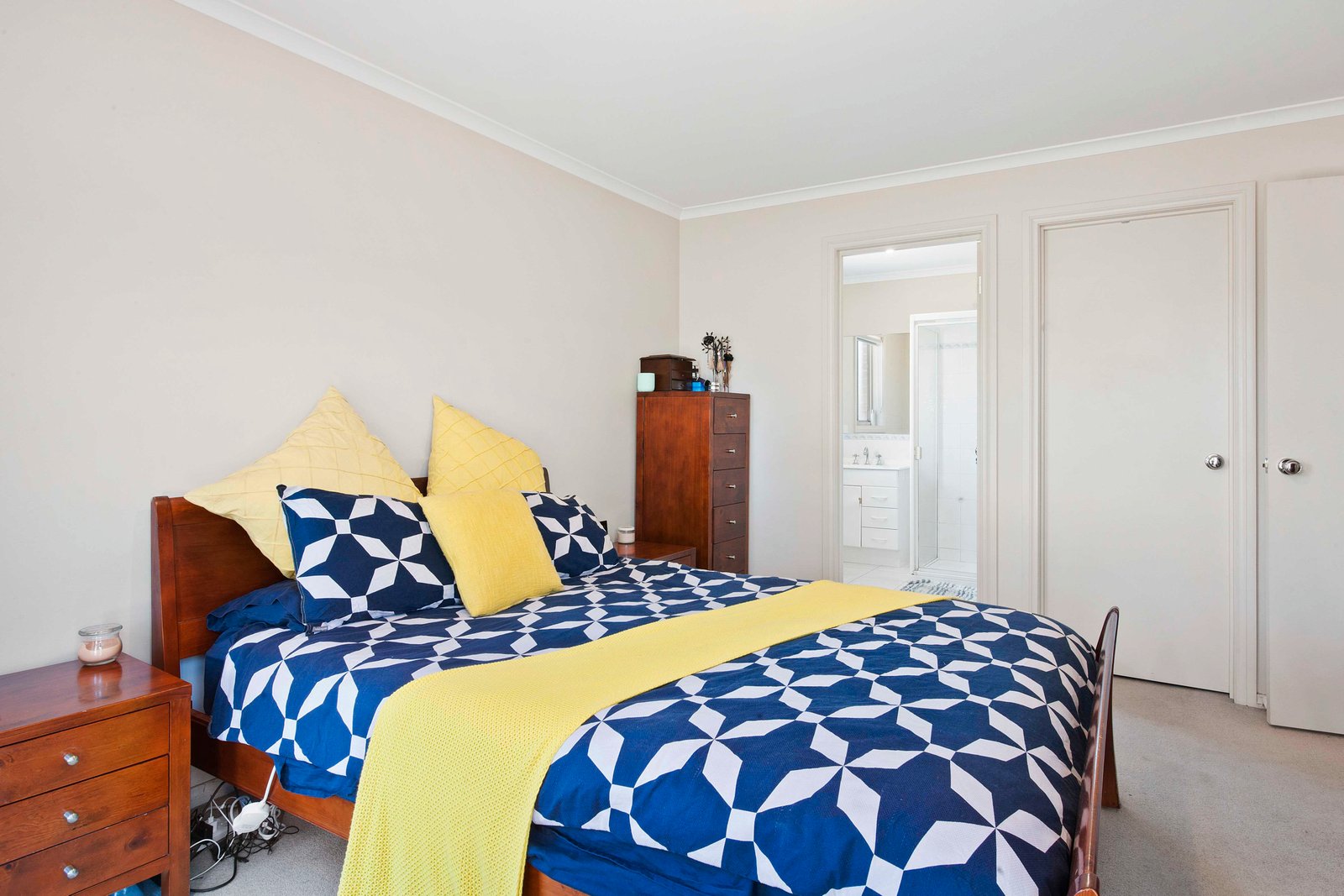 Gallery: 7 Adelphi Close