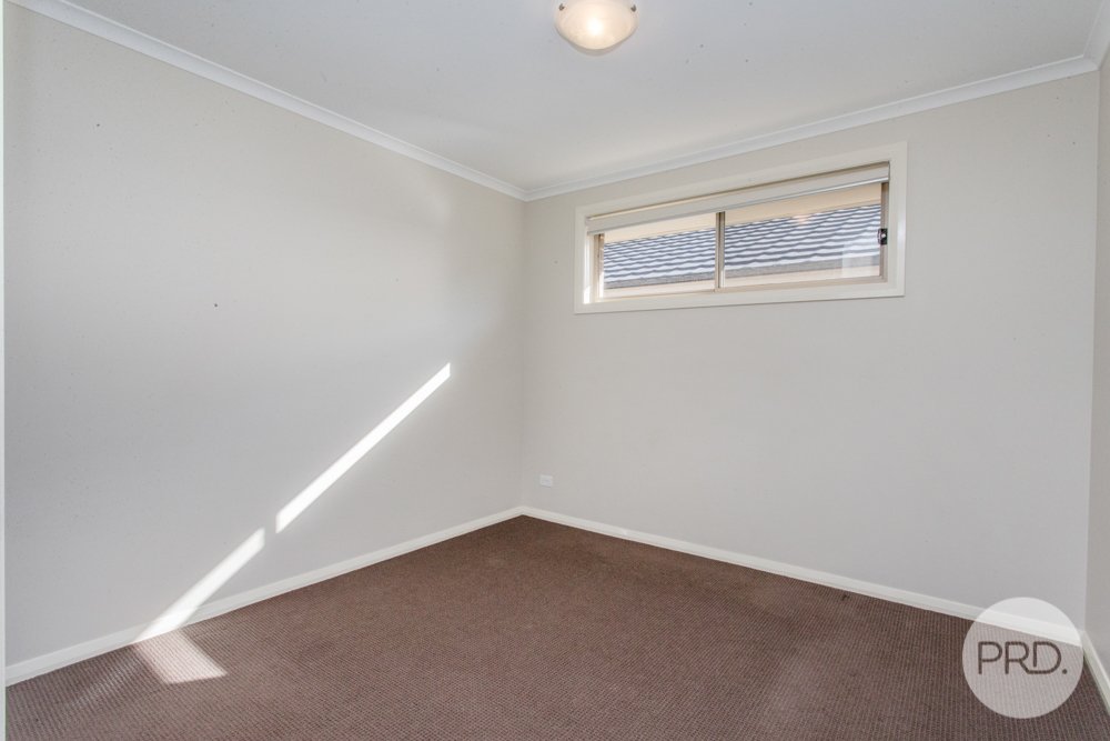 7 Admiral Avenue JORDAN SPRINGS 14