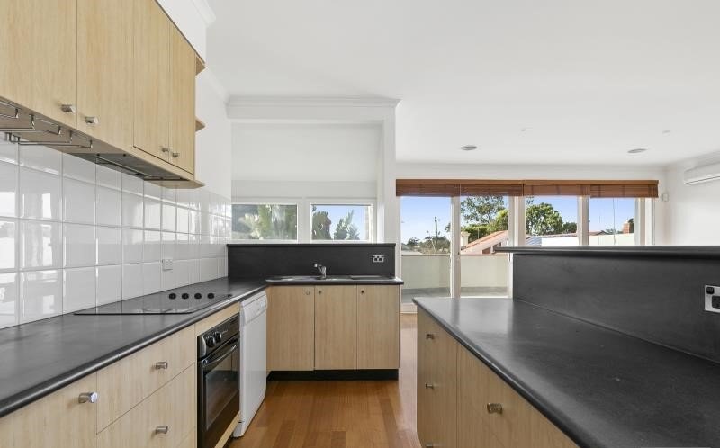 Gallery: 7 Admiral Place