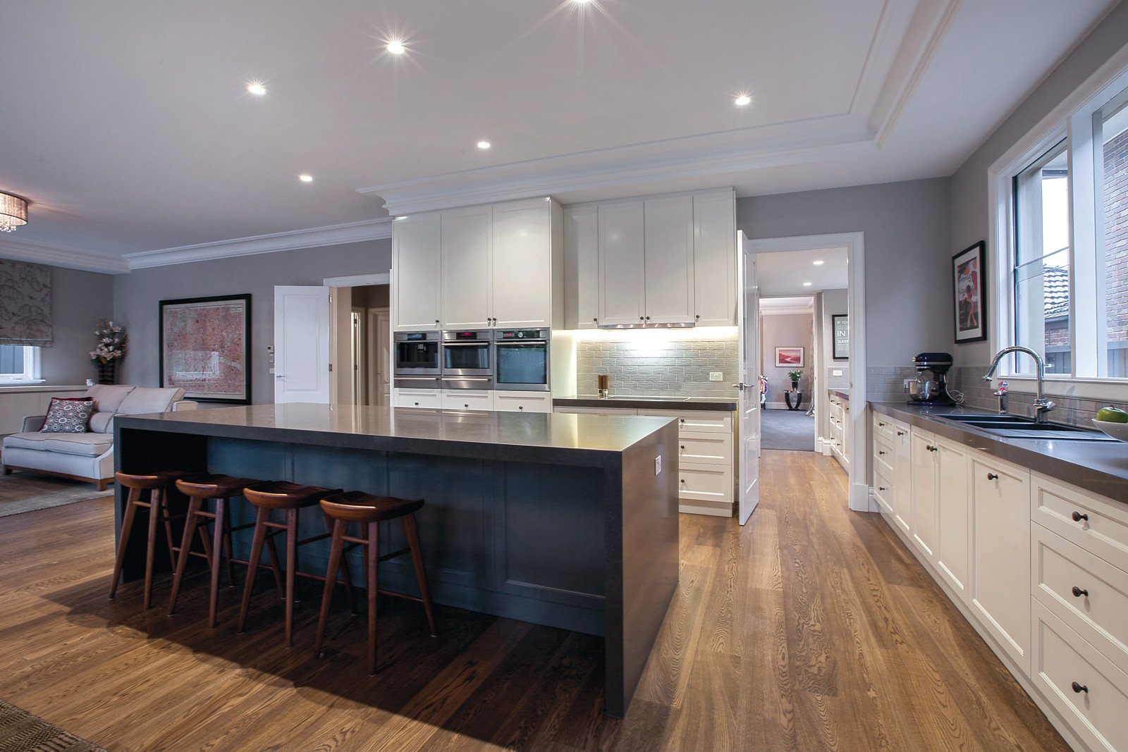 7 Alexandra Avenue, Canterbury, VIC