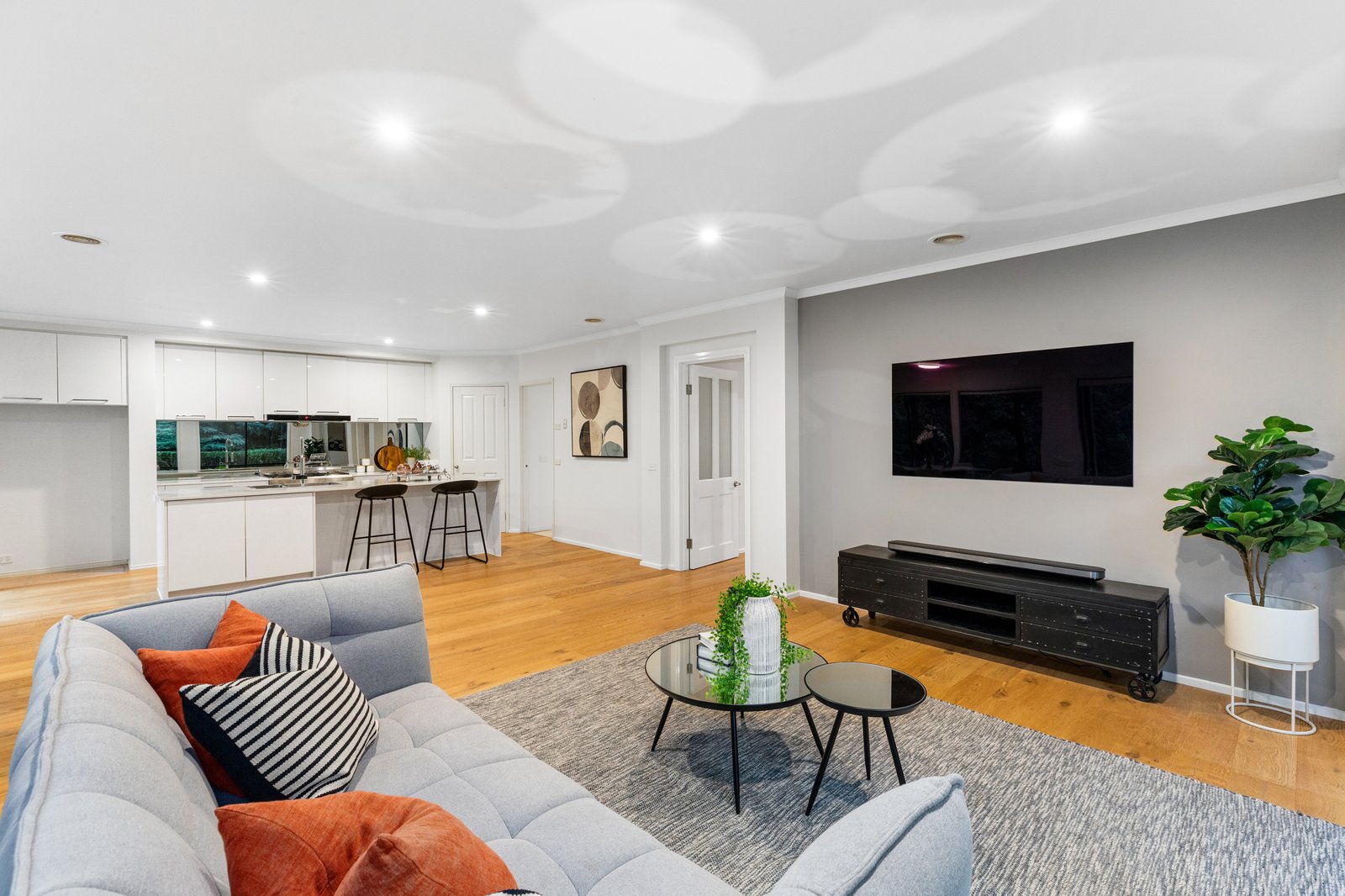 Real Estate and Property in 7 Aloha Gardens, Templestowe, VIC