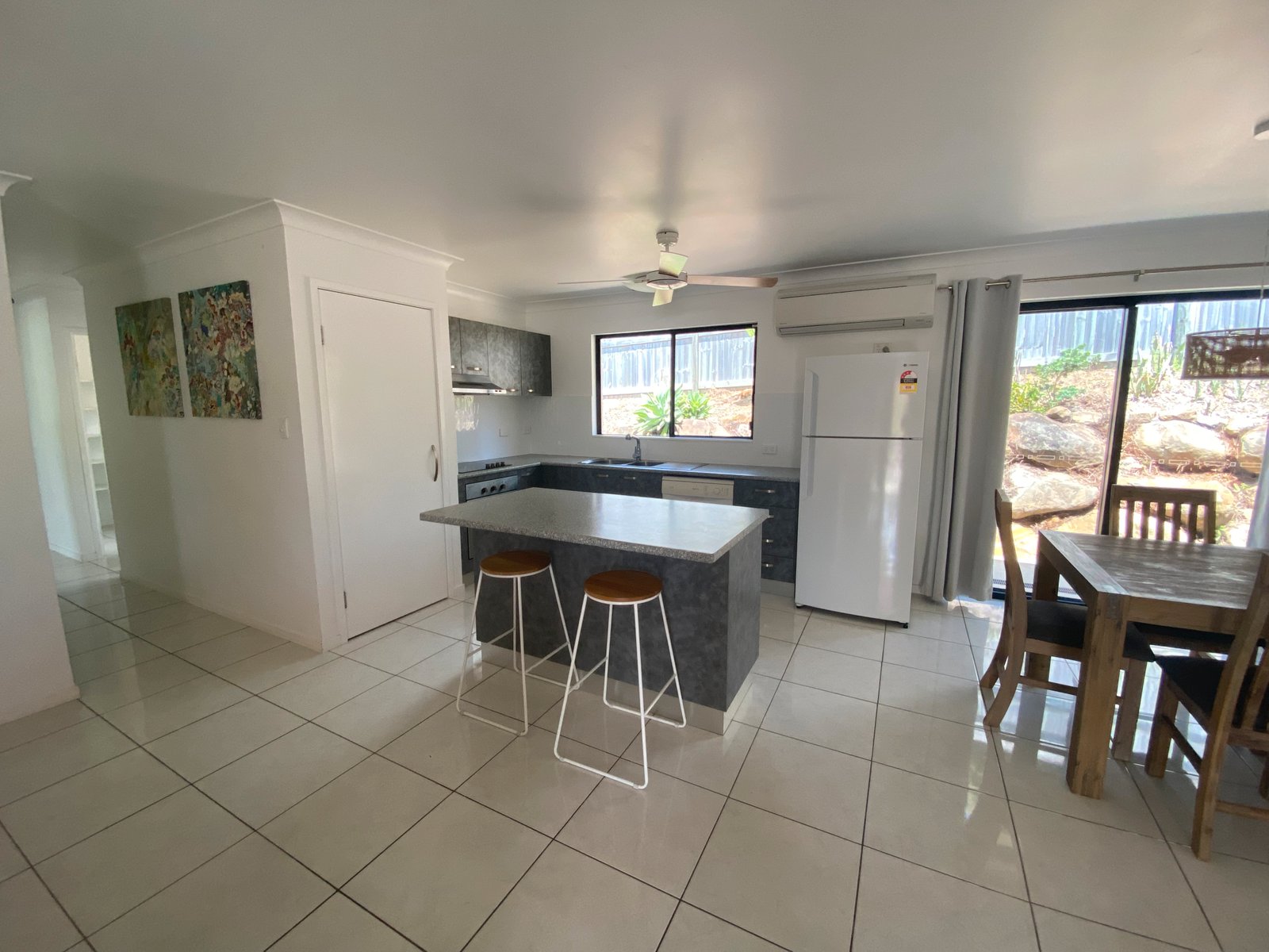 7 Amarula Place CANNONVALE 3
