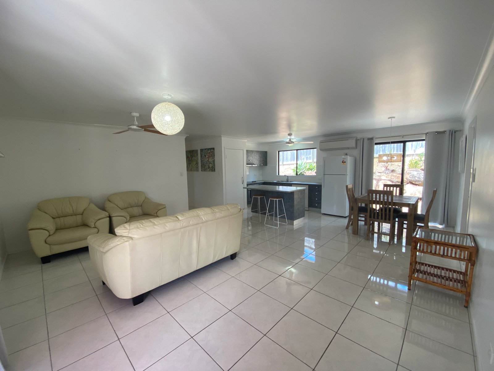 7 Amarula Place CANNONVALE 4