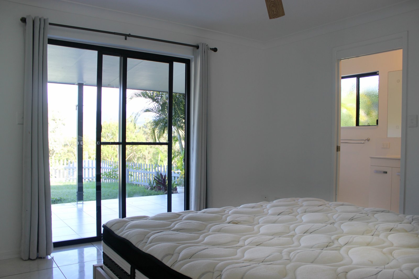 7 Amarula Place CANNONVALE 6