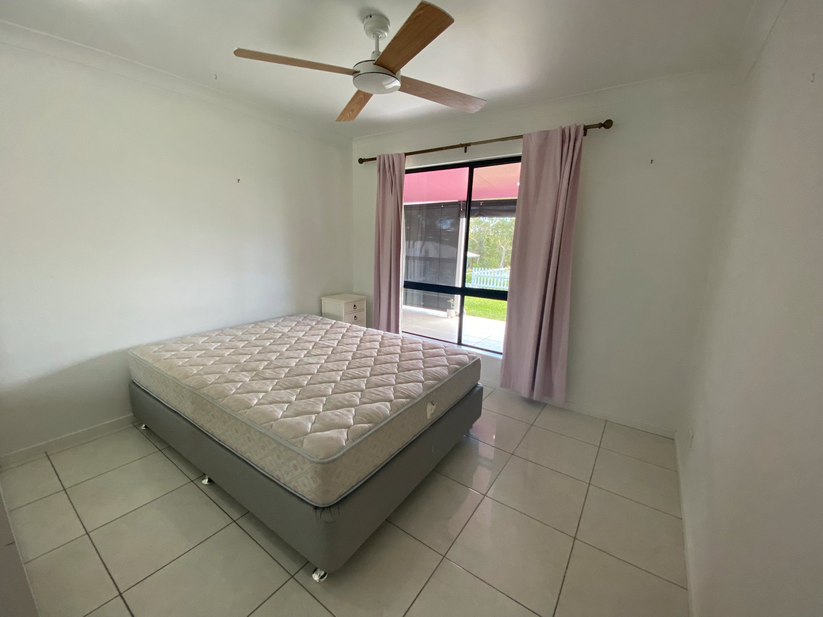 7 Amarula Place CANNONVALE 8