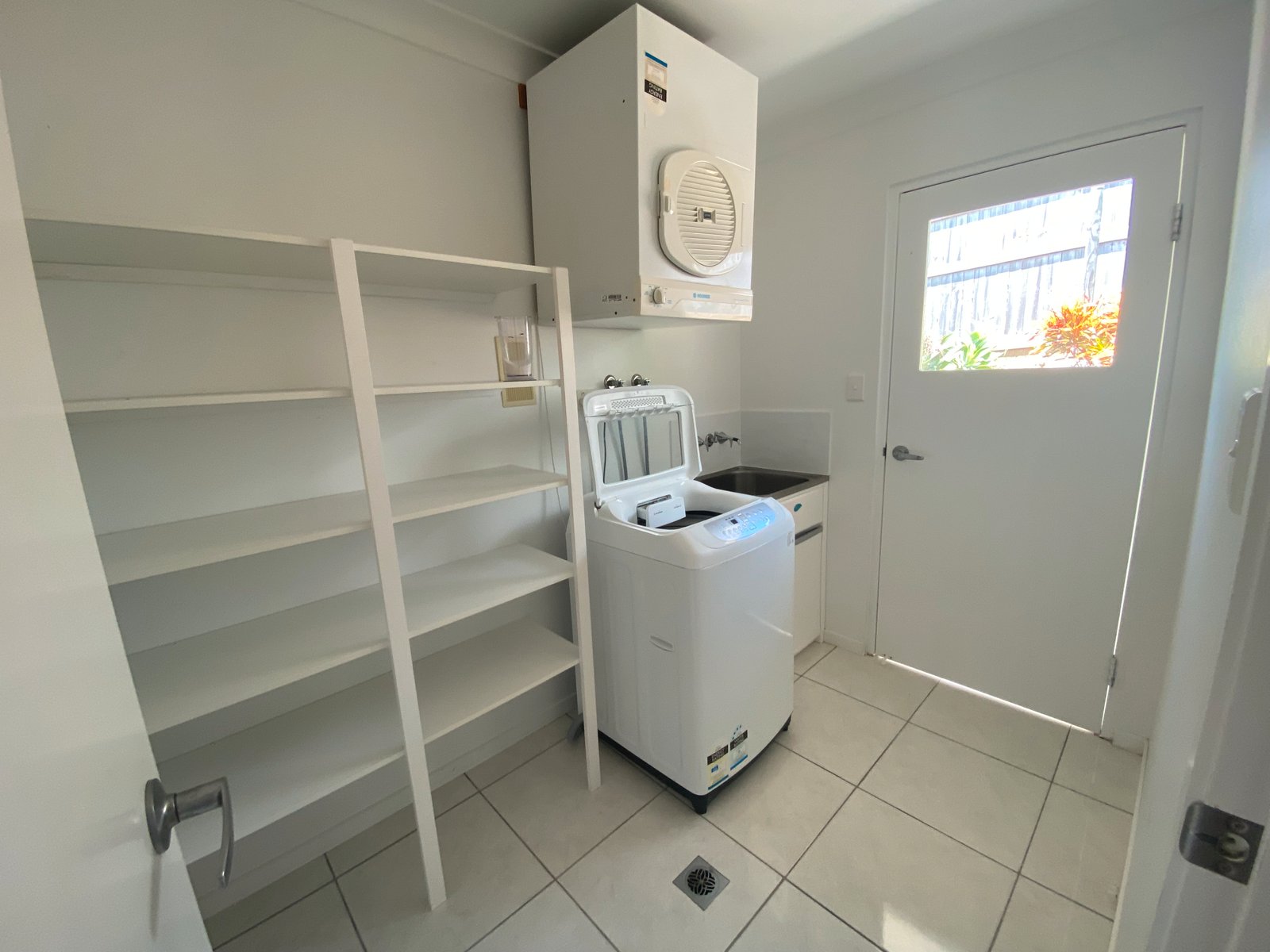 7 Amarula Place CANNONVALE 11