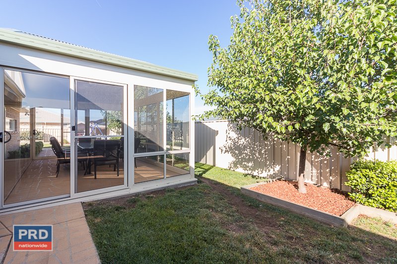 7 Angus Place BUNGENDORE 13