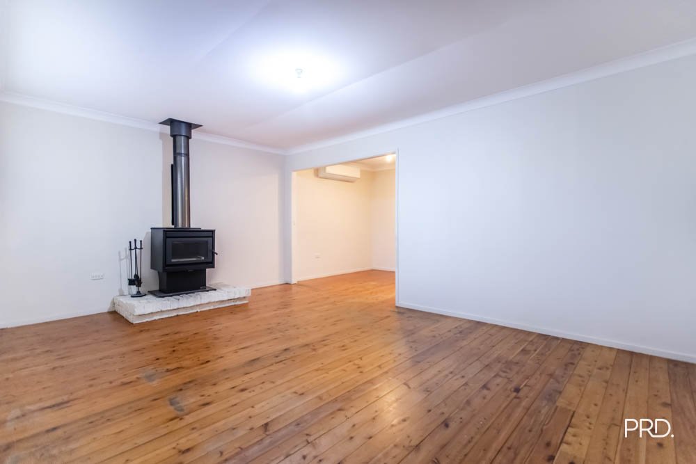 7 Anne Crescent Blaxland 2