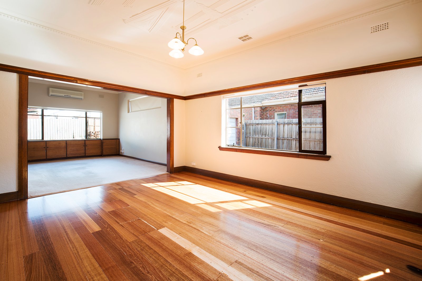 Gallery: 7 Anne Crescent