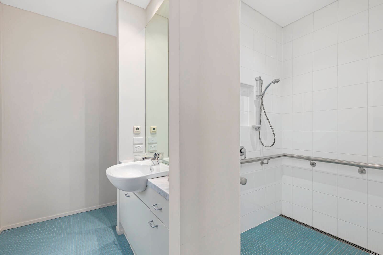 Real Estate and Property in 7 Araluen Court, Barwon Heads, VIC