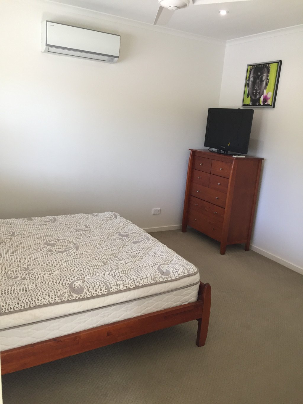 7 Armada Crescent JUBILEE POCKET 12