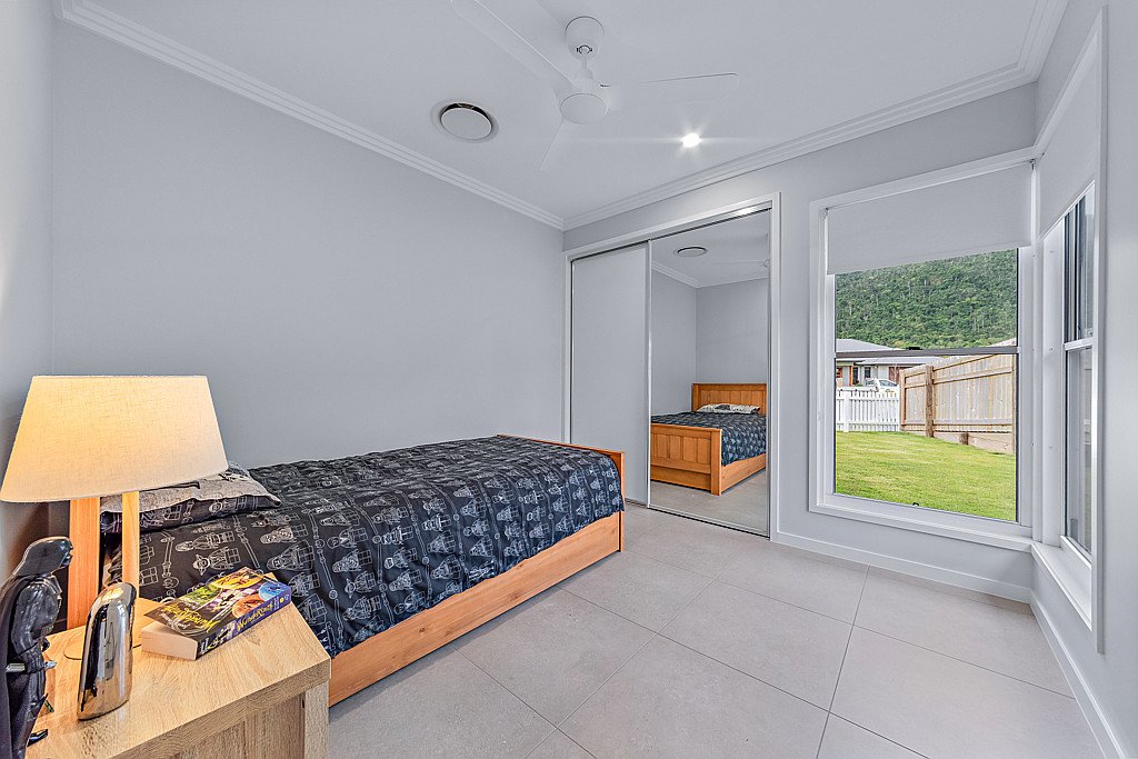 7 Arnold Court CANNONVALE 17