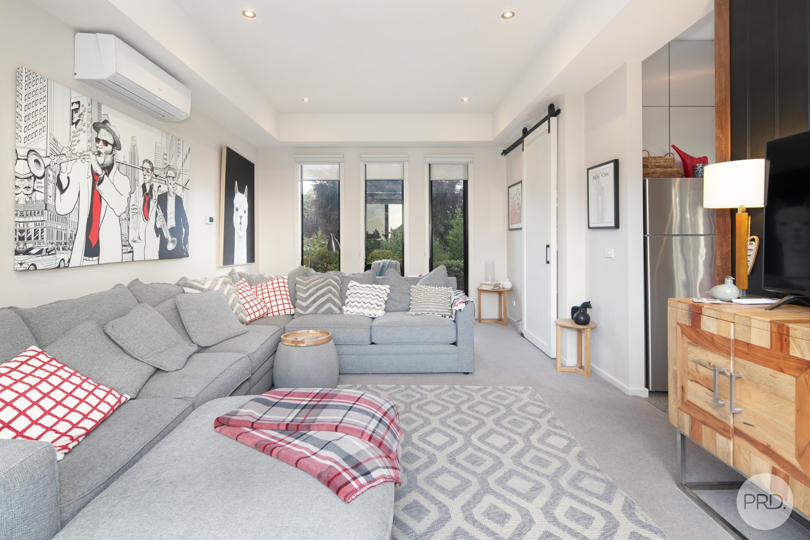 7 Augusta Drive CRESWICK 9
