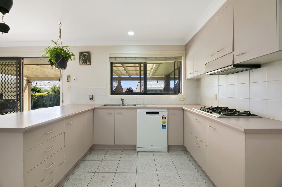 7 Augusta Place Banora Point 8