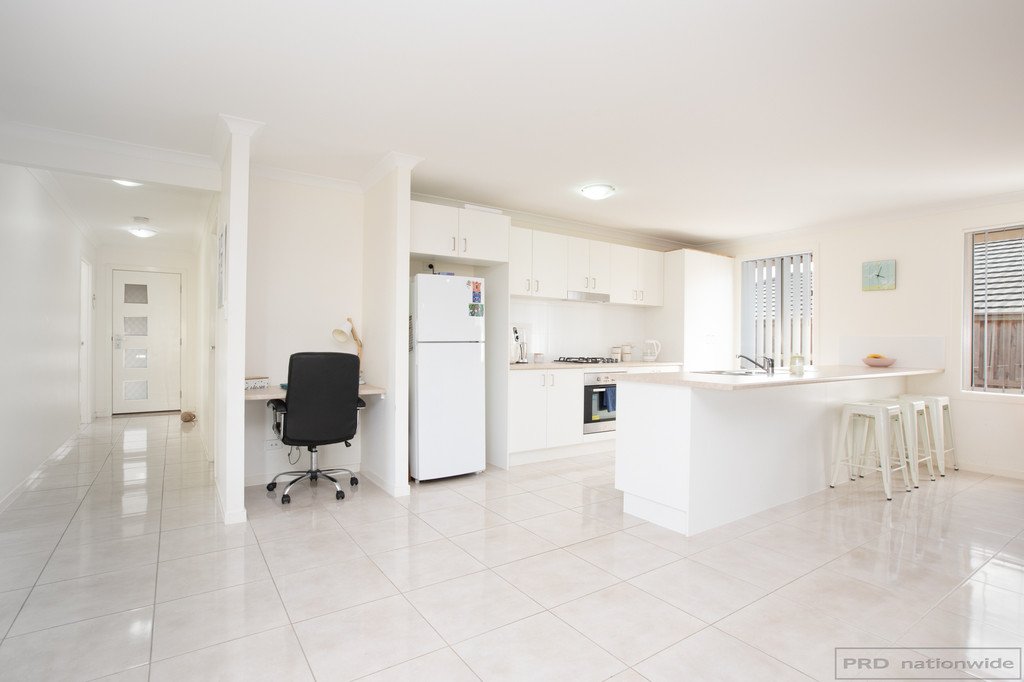 7 Babbler Way ABERGLASSLYN 2