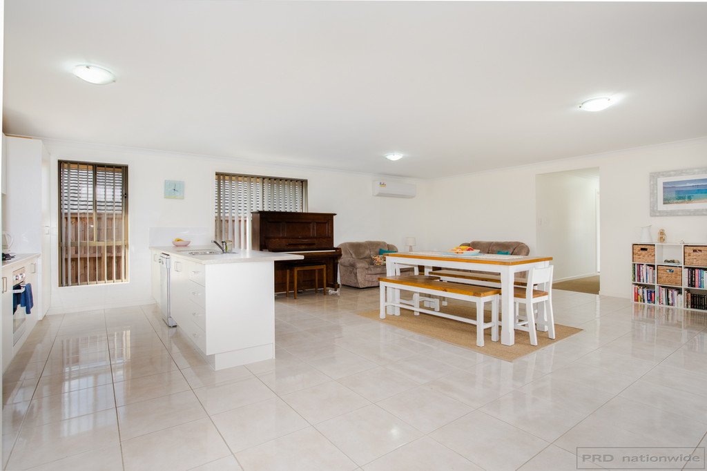 7 Babbler Way ABERGLASSLYN 4