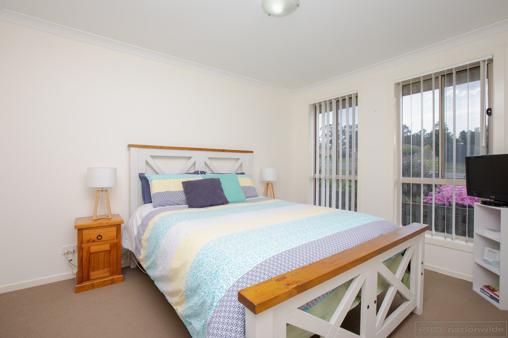 7 Babbler Way ABERGLASSLYN 11