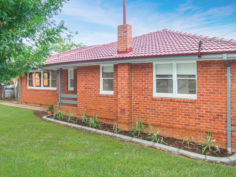 7 Bailey Avenue TAMWORTH 1