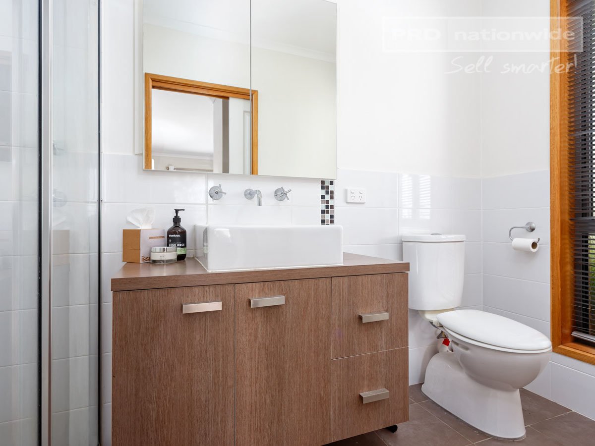 7 Balala Crescent BOURKELANDS 8