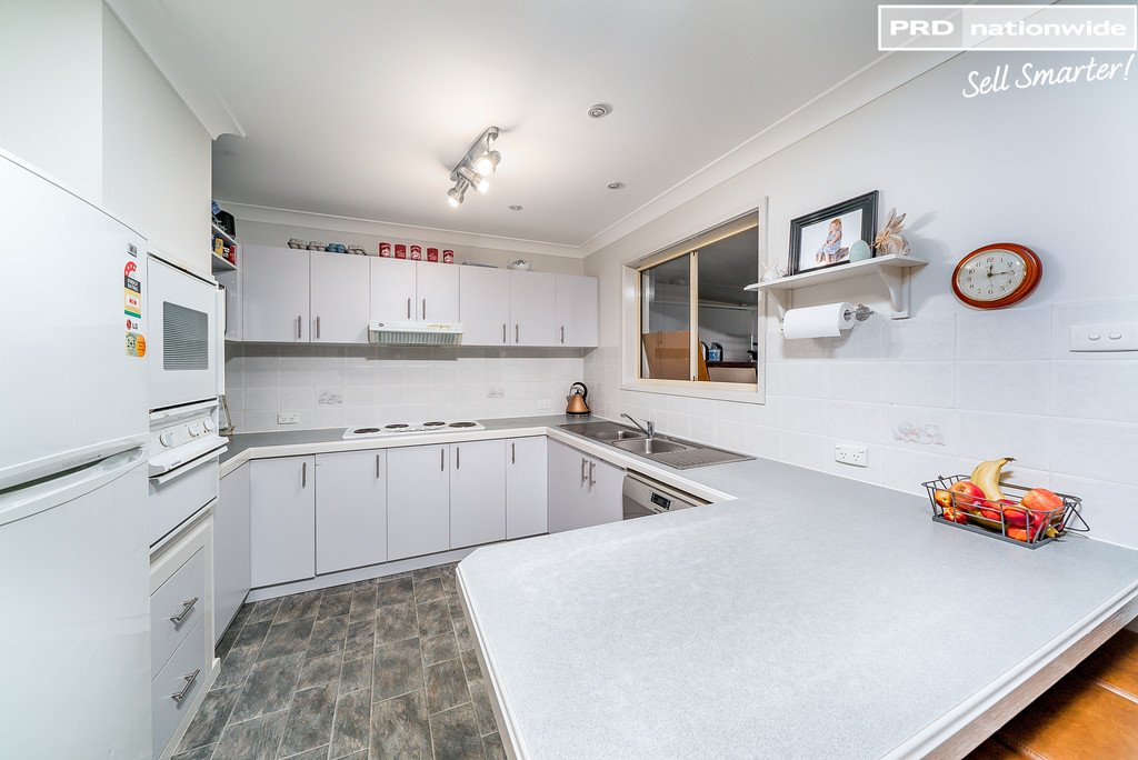 7 Bamarook Crescent GLENFIELD PARK 2