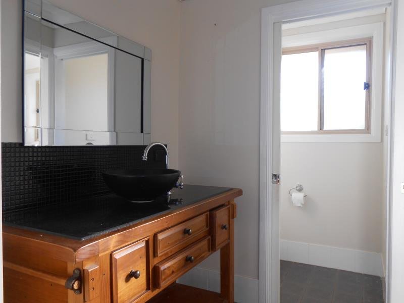 7 Banks Street TAMWORTH 8