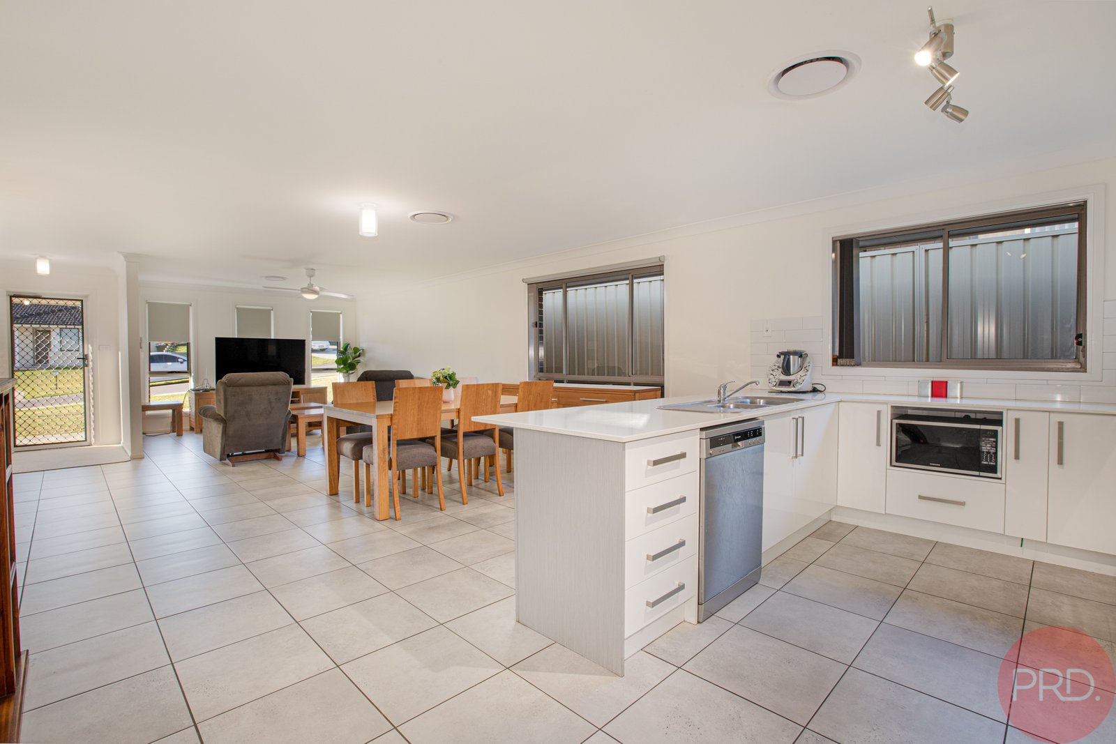 7 Barbara Court RUTHERFORD 3