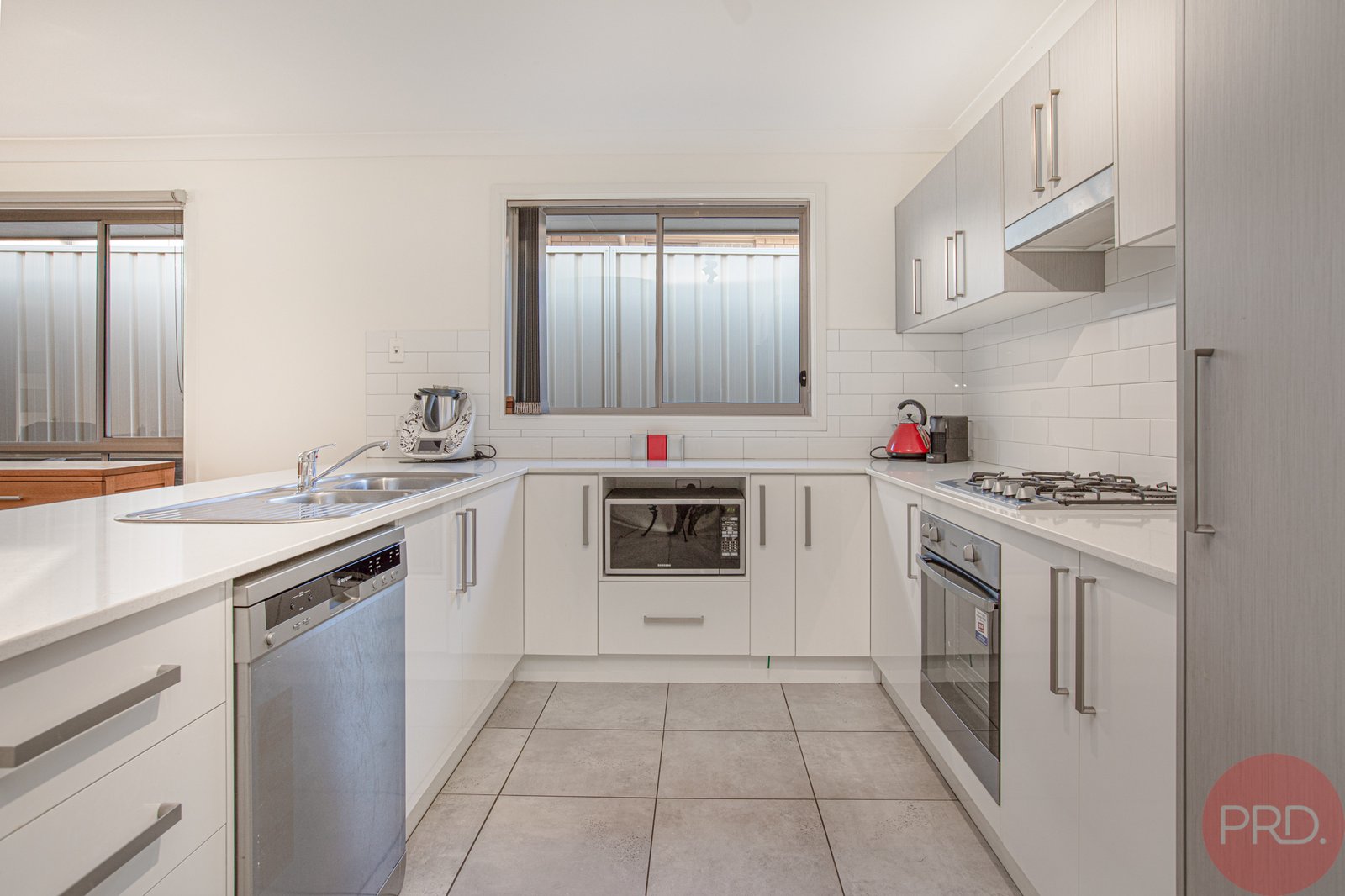 7 Barbara Court RUTHERFORD 8