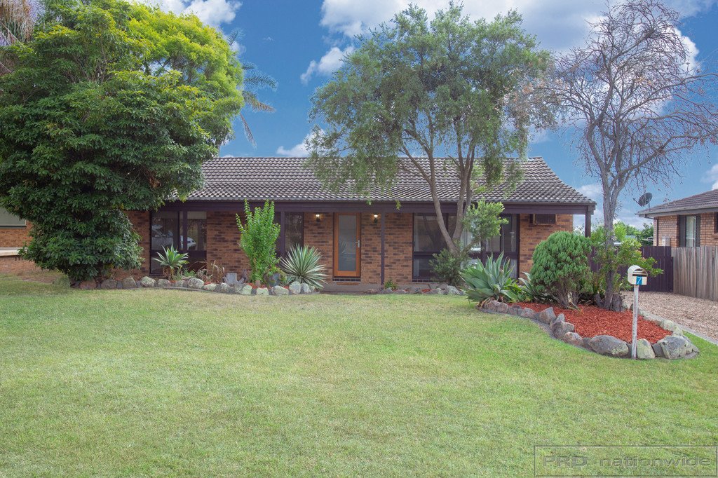 7 Barlow Close THORNTON 1
