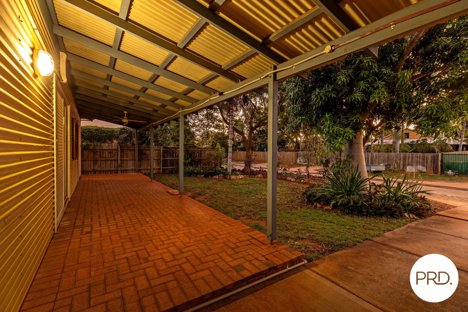 7 Barnsley Place CABLE BEACH 8