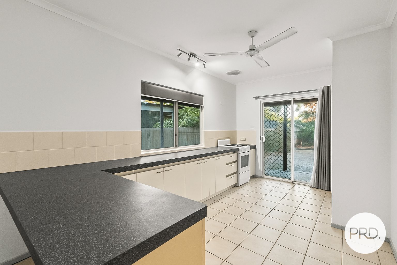 7 Barnsley Place CABLE BEACH 12