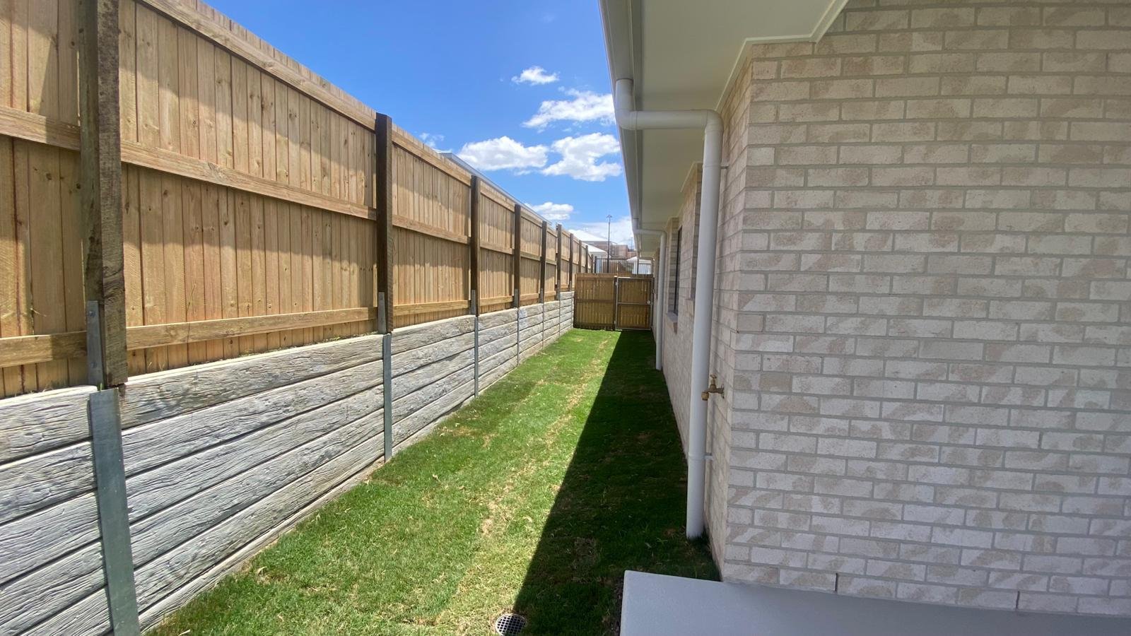 7 Basalt Road GREENBANK 14