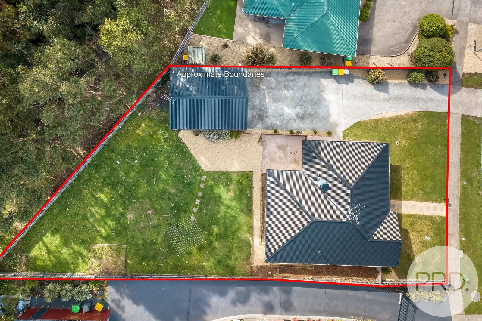 7 Bateman Court CLAREMONT 2