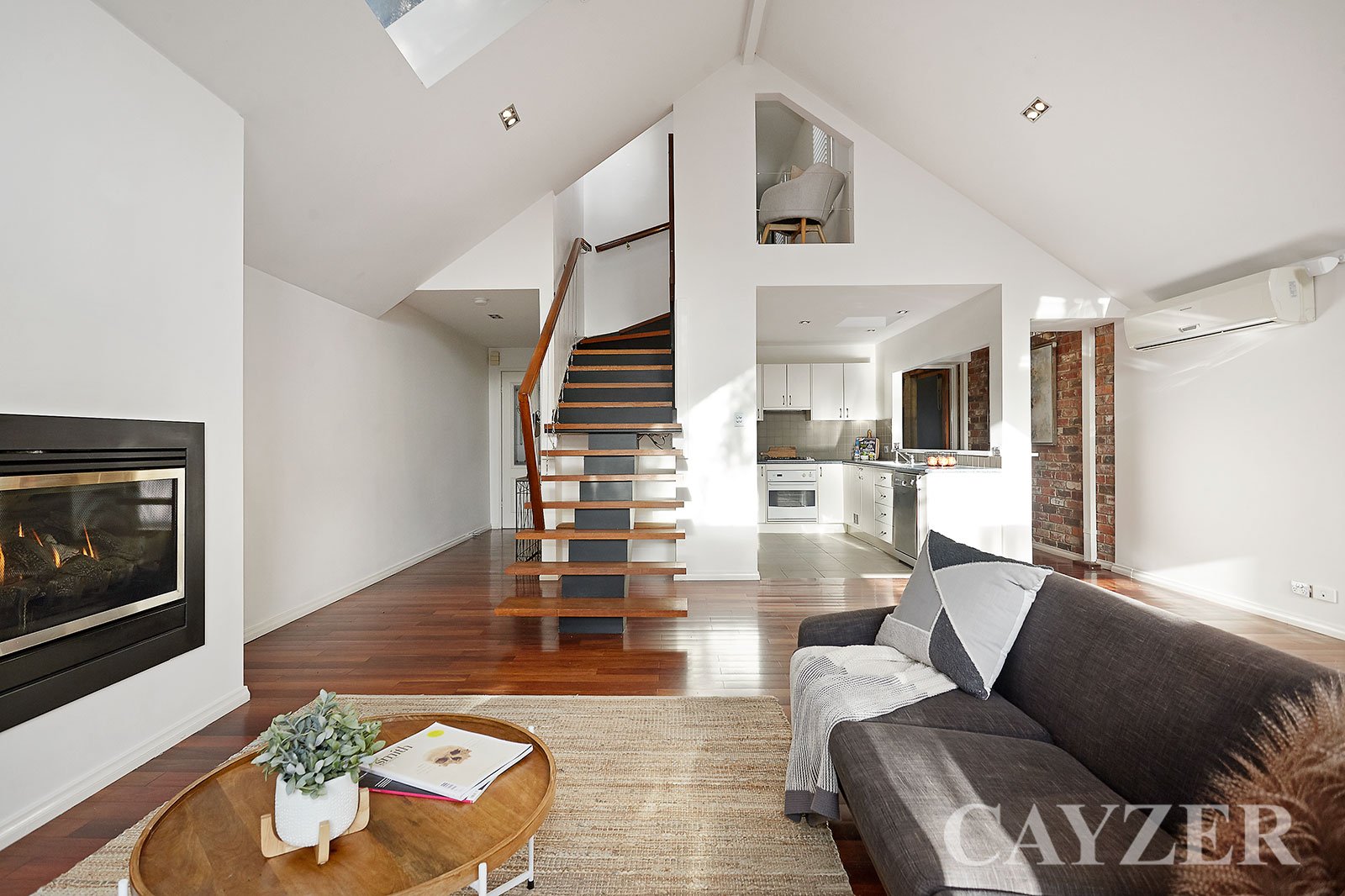 Gallery: 7 Bath Place