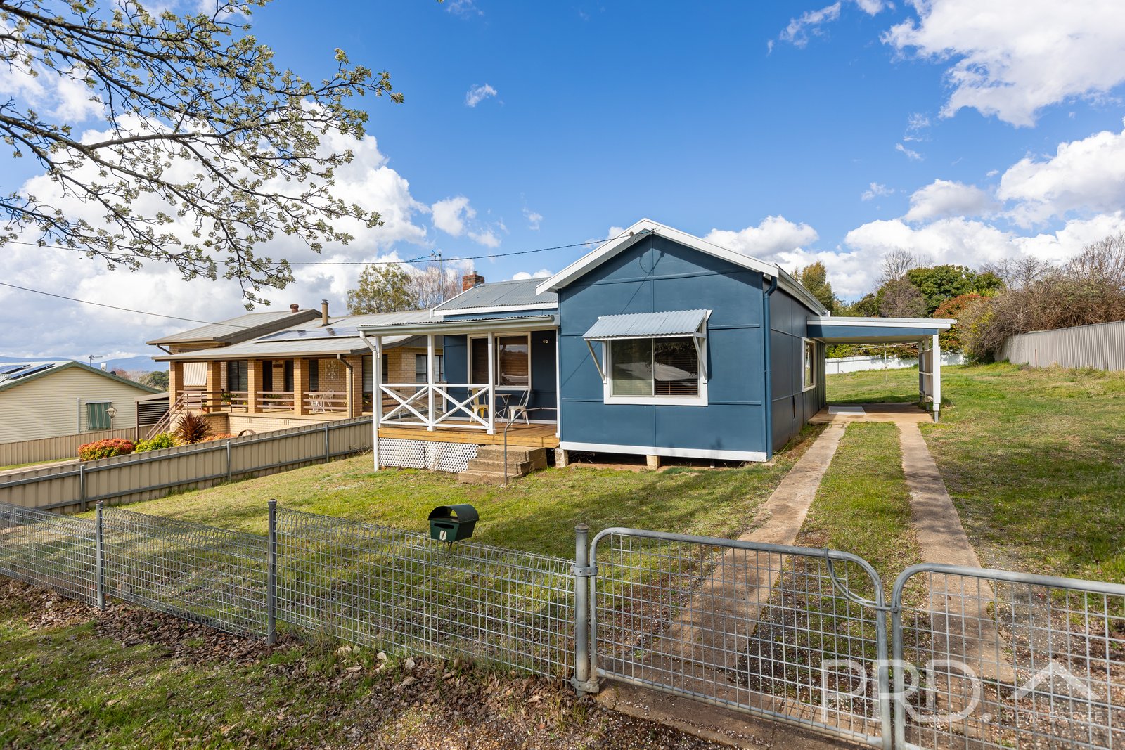 7 Batlow Avenue BATLOW 14