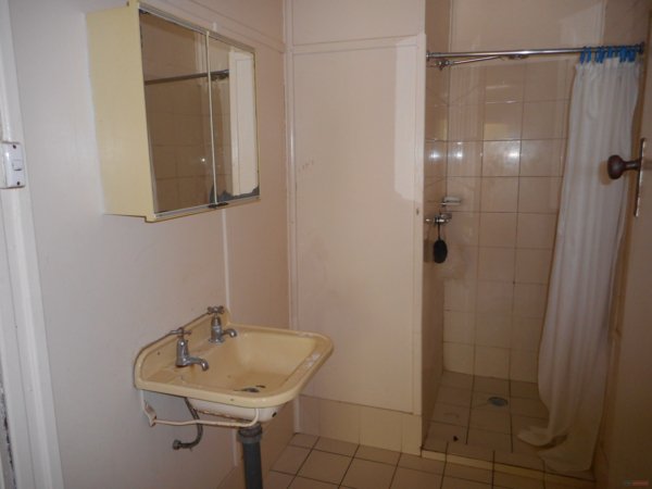 7 Batlow Avenue BATLOW 6