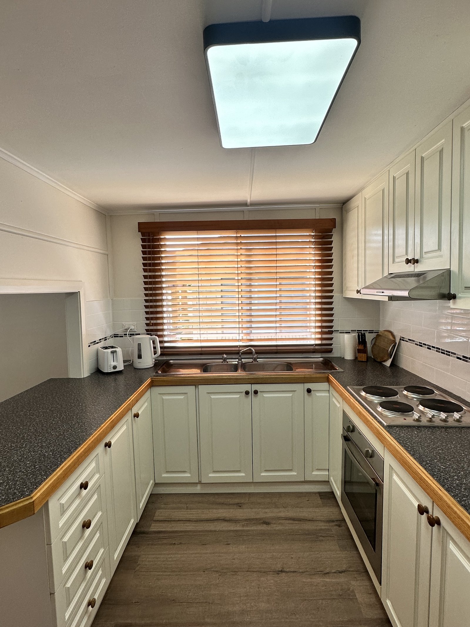7 Batlow Avenue BATLOW 2