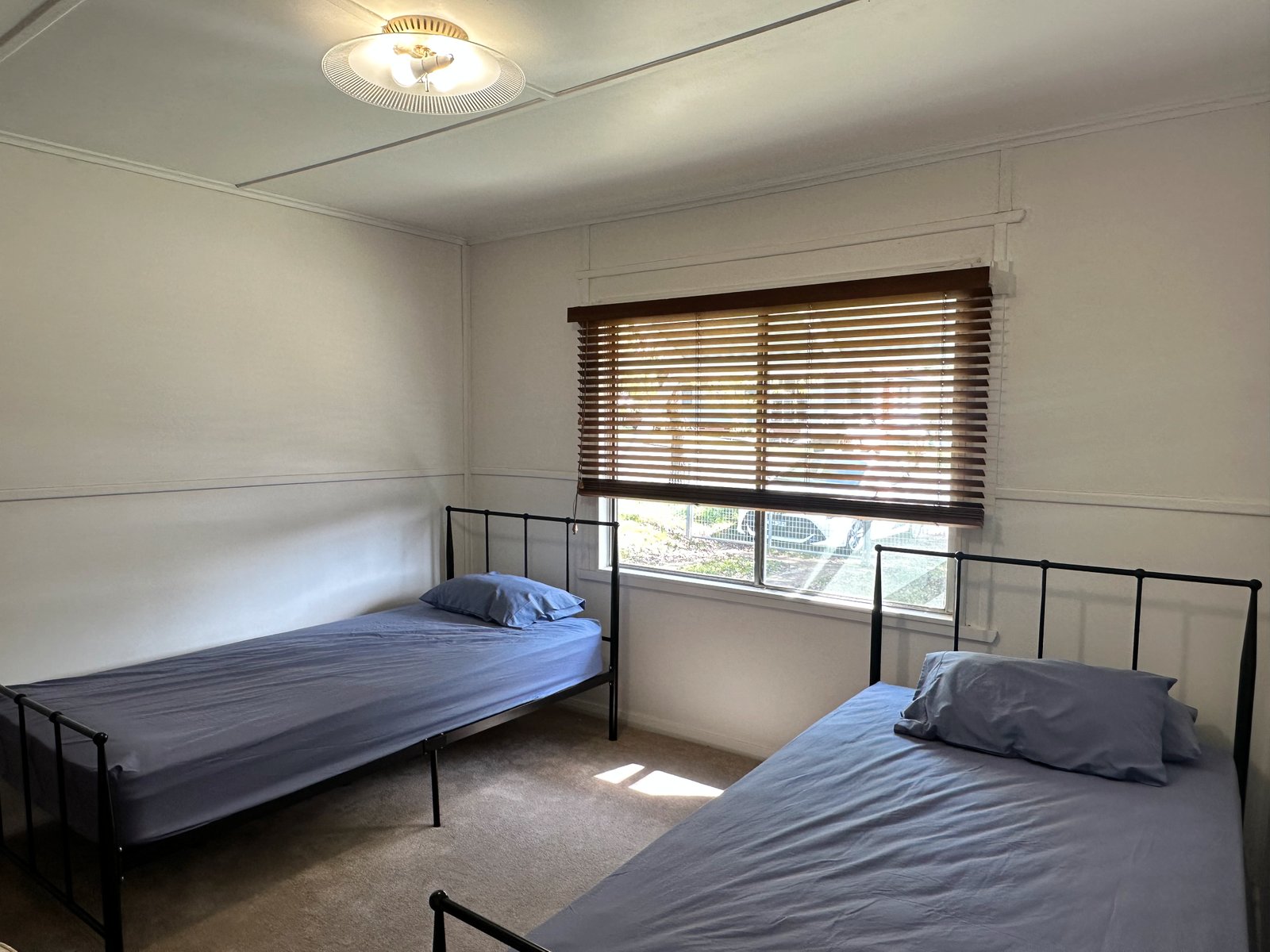 7 Batlow Avenue BATLOW 6