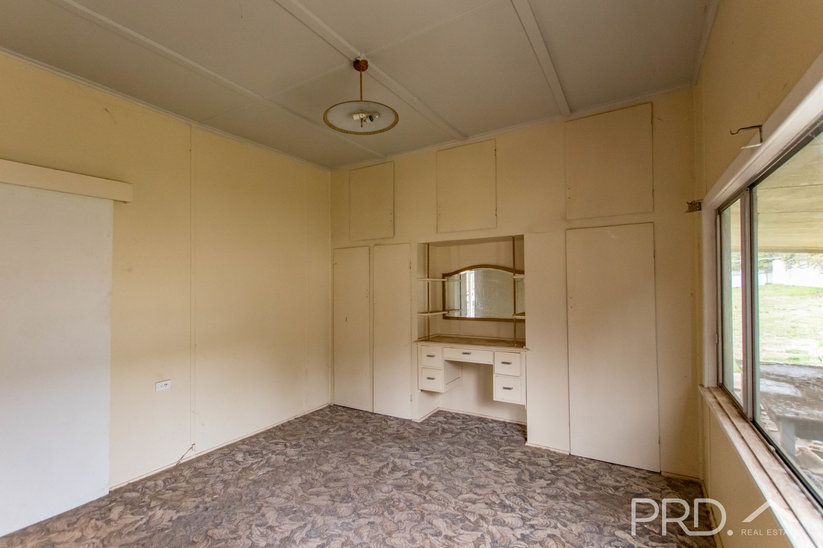 7 Batlow Avenue BATLOW 6