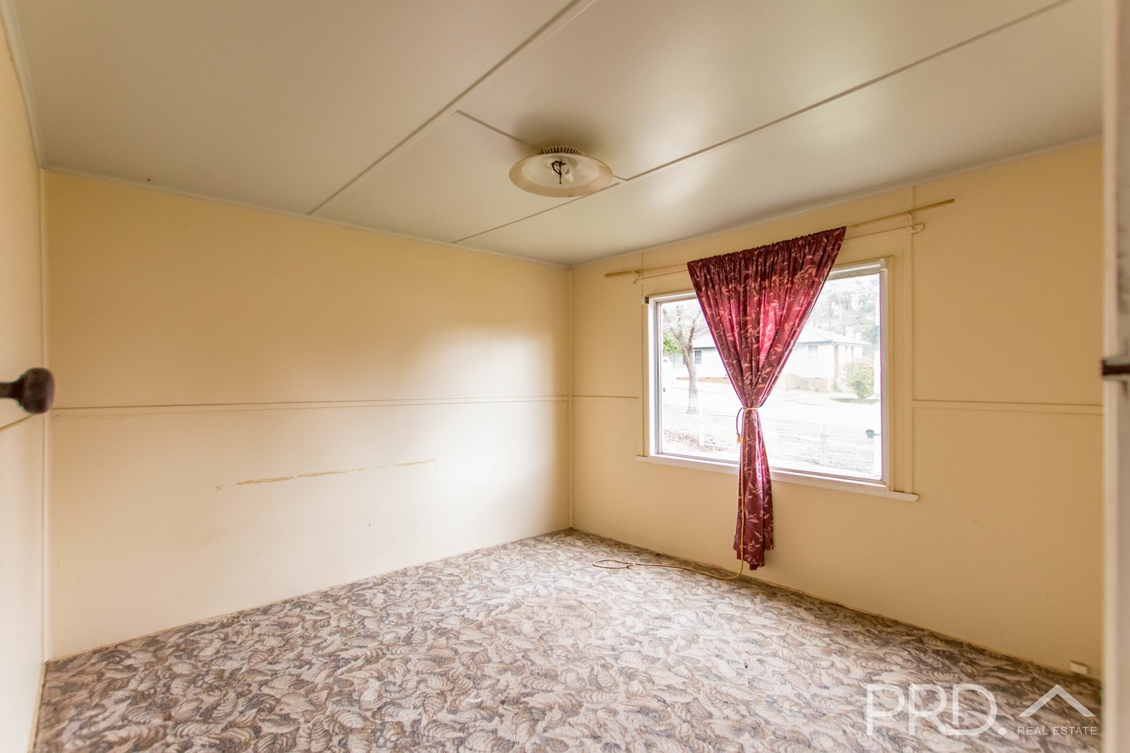7 Batlow Avenue BATLOW 7