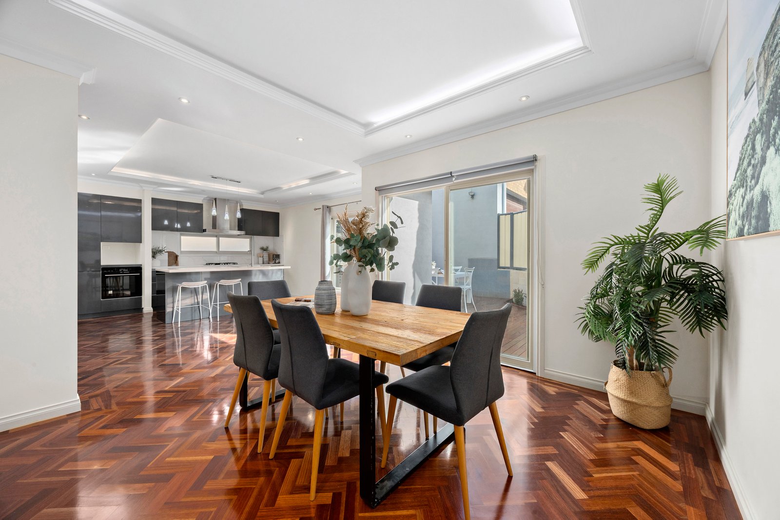 Gallery: 7 Beach Grove