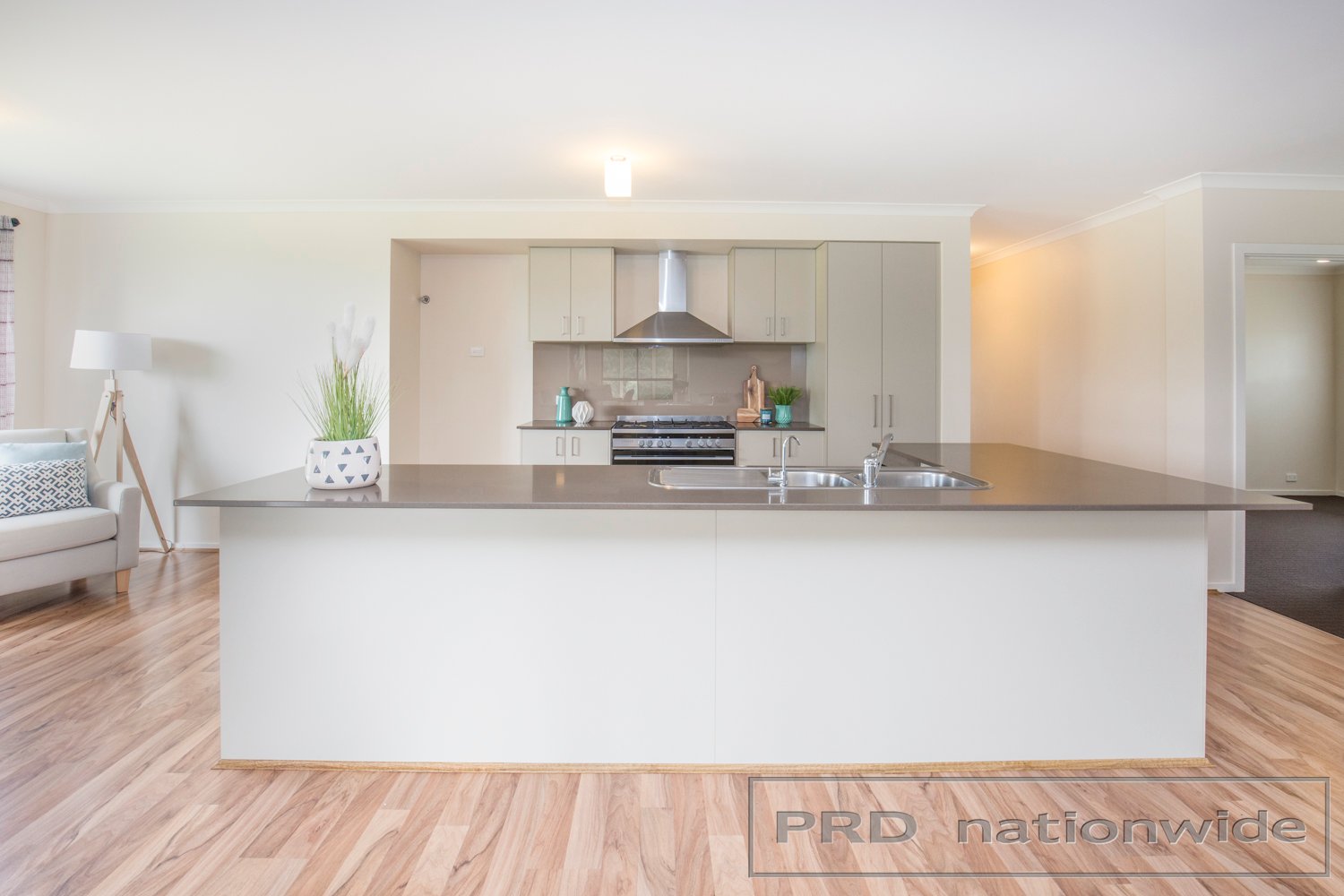 7 Beacon Hill Rd  WINDELLA 21