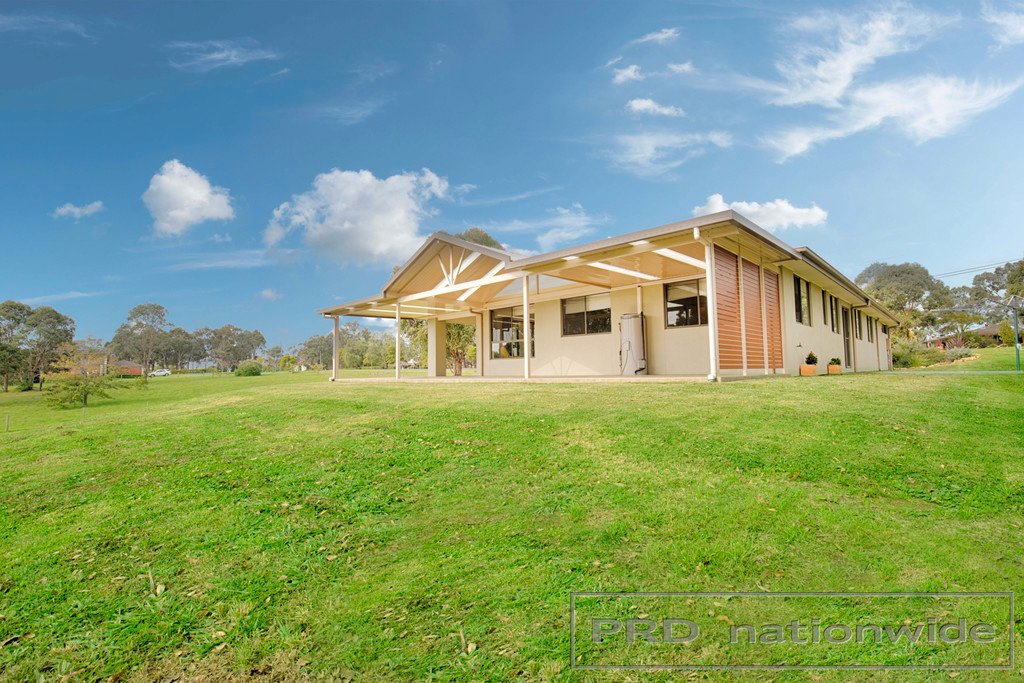 7 Beacon Hill Rd  WINDELLA 24