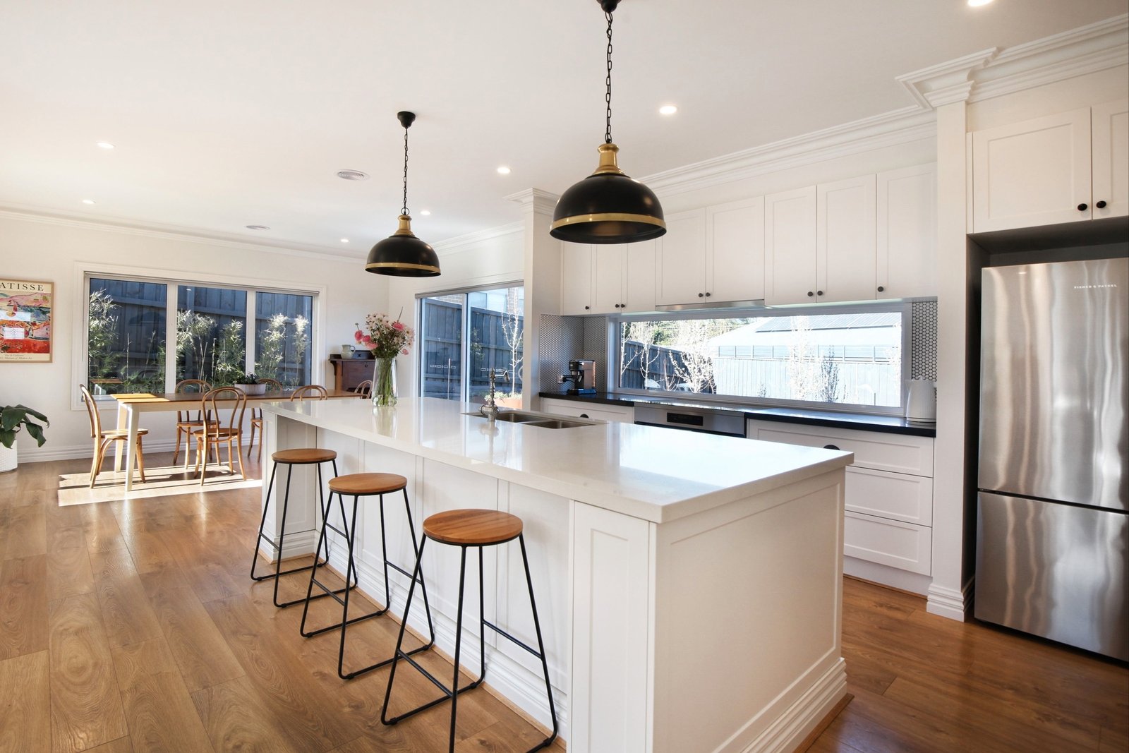 Real Estate and Property in 7 Beaumont Place, Woodend, VIC