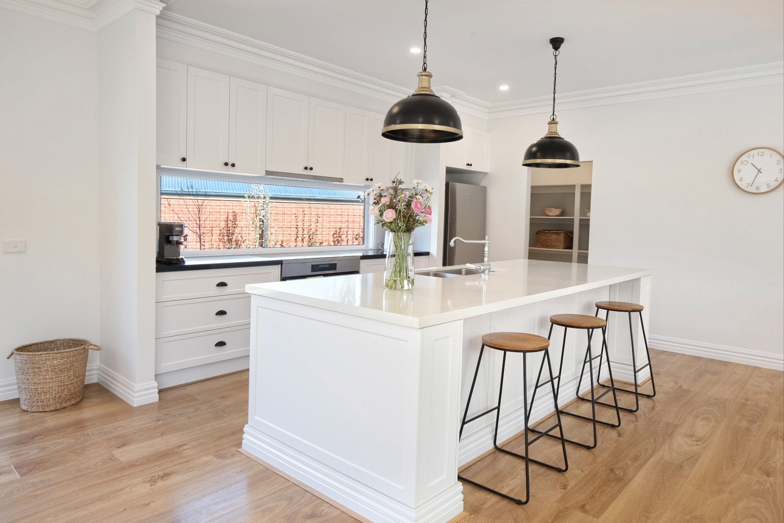 Real Estate and Property in 7 Beaumont Place, Woodend, VIC