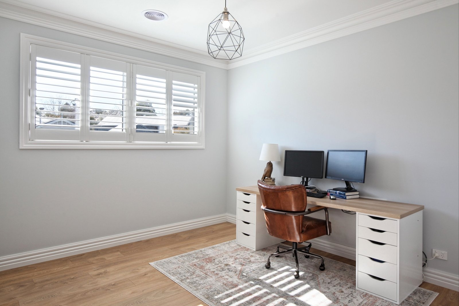 Real Estate and Property in 7 Beaumont Place, Woodend, VIC