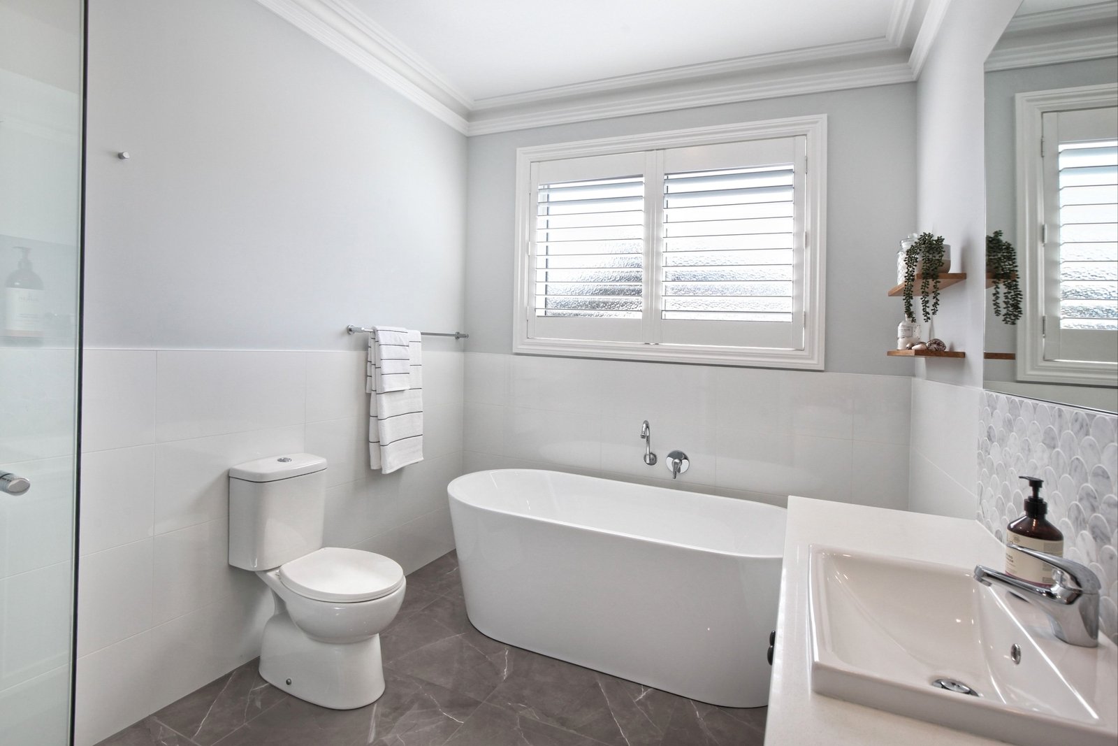 Real Estate and Property in 7 Beaumont Place, Woodend, VIC