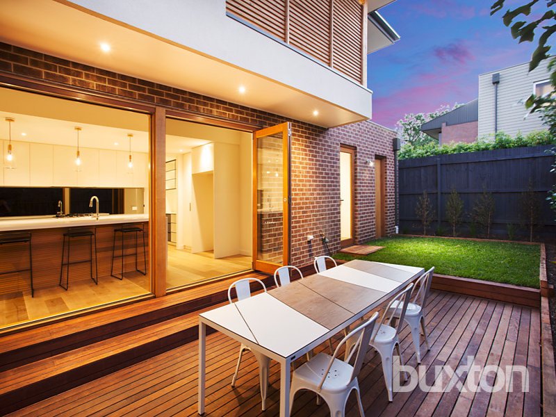 Gallery: 7 Beddoe Avenue